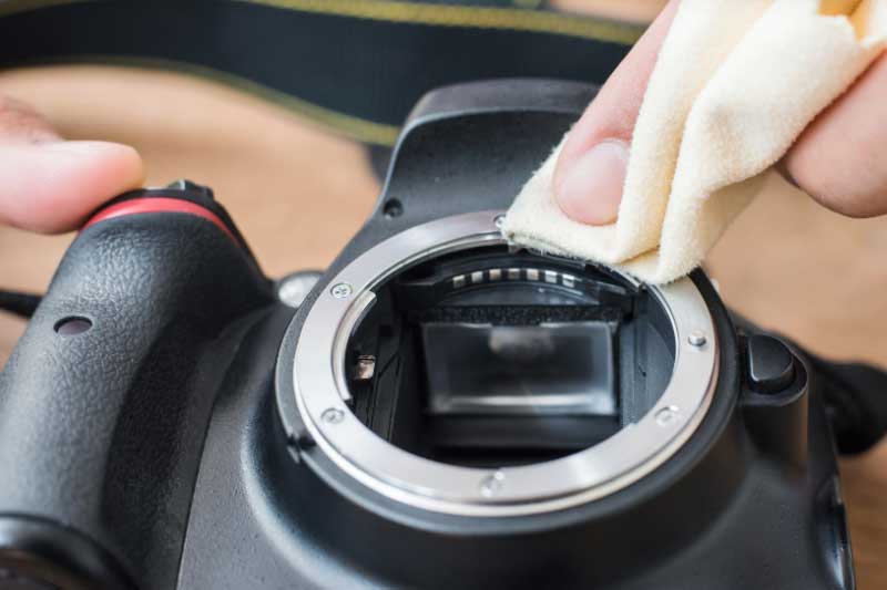 Keep Your DSLR Camera Spotless- A Pro Cleaning Guide